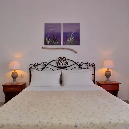 Manos Guest house Kolios