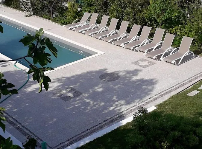 Guest house Manos Kolios